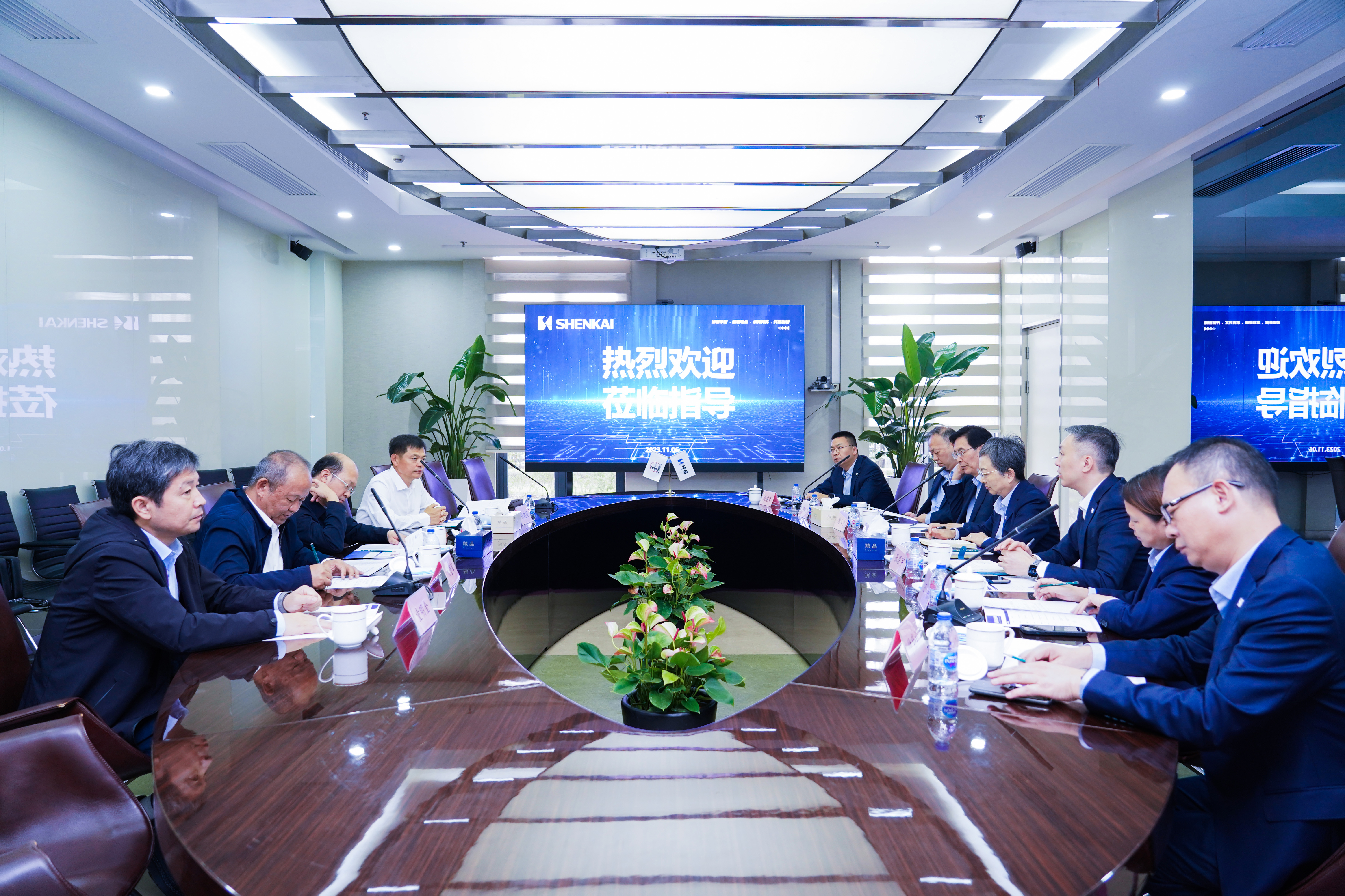 Öйúʯ»¯Ïòµ¼Áõ»áÓÑ¡¢ÕލÀ«Ò»ÐÐݰÁÙK1ÌåÓýÂÃÐп¼²ì(ͼ1) Öйúʯ»¯Ïòµ¼Áõ»áÓÑ¡¢ÕލÀ«Ò»ÐÐݰÁÙK1ÌåÓýÂÃÐп¼²ì(ͼ1)