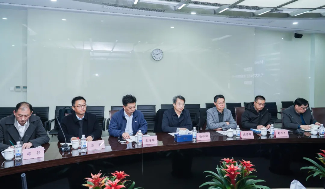 ���ݴ�ѧ��������ǡ��º�ȺУ��һ��ݰ��K1�������п���(ͼ5)