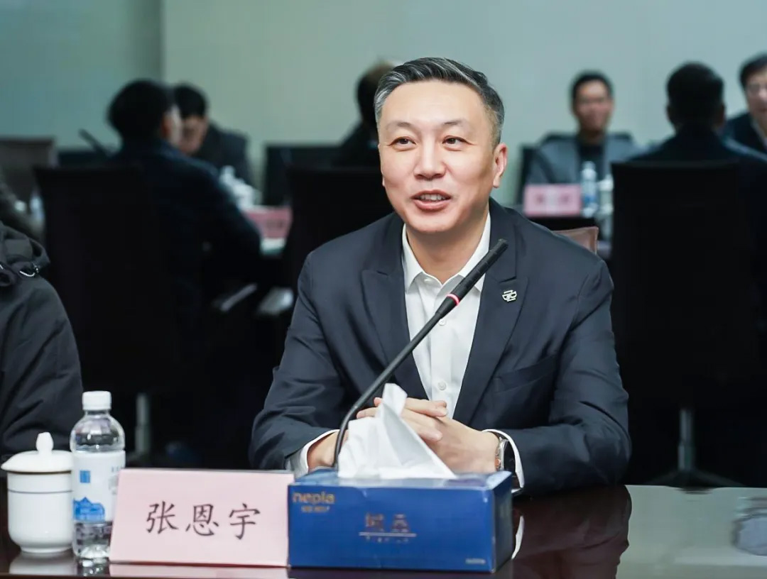 ���ݴ�ѧ��������ǡ��º�ȺУ��һ��ݰ��K1�������п���(ͼ2)